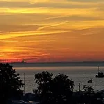 Hafen Zwei 아파트 *